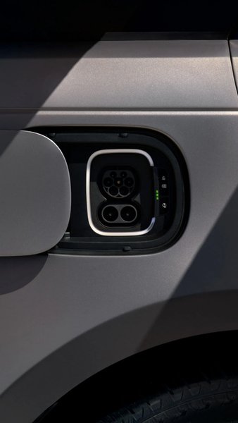 Range Rover Sport Electric 9